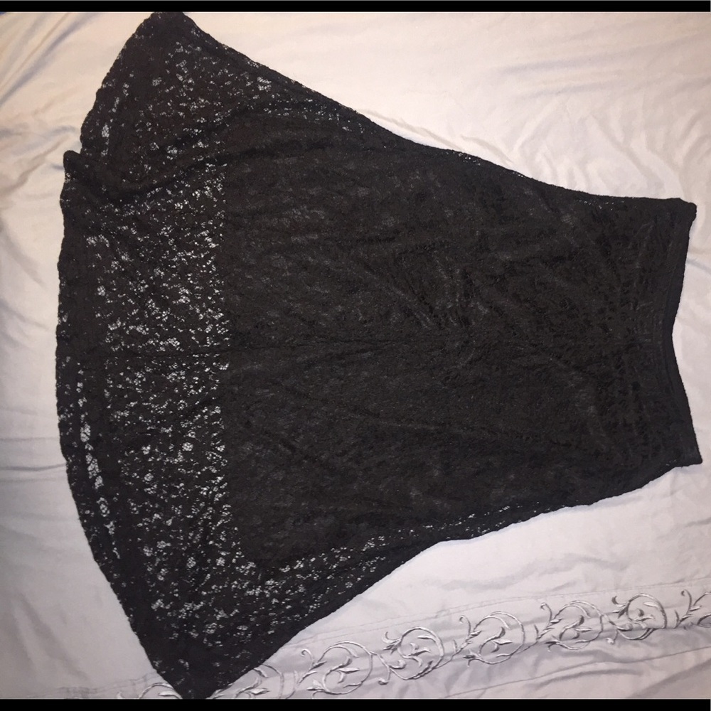 Black long skirt